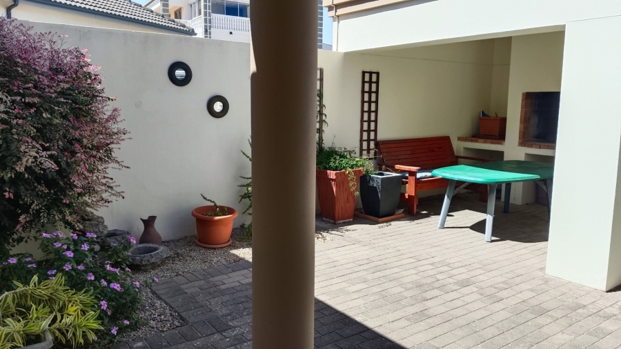 4 Bedroom Property for Sale in Country Club Western Cape